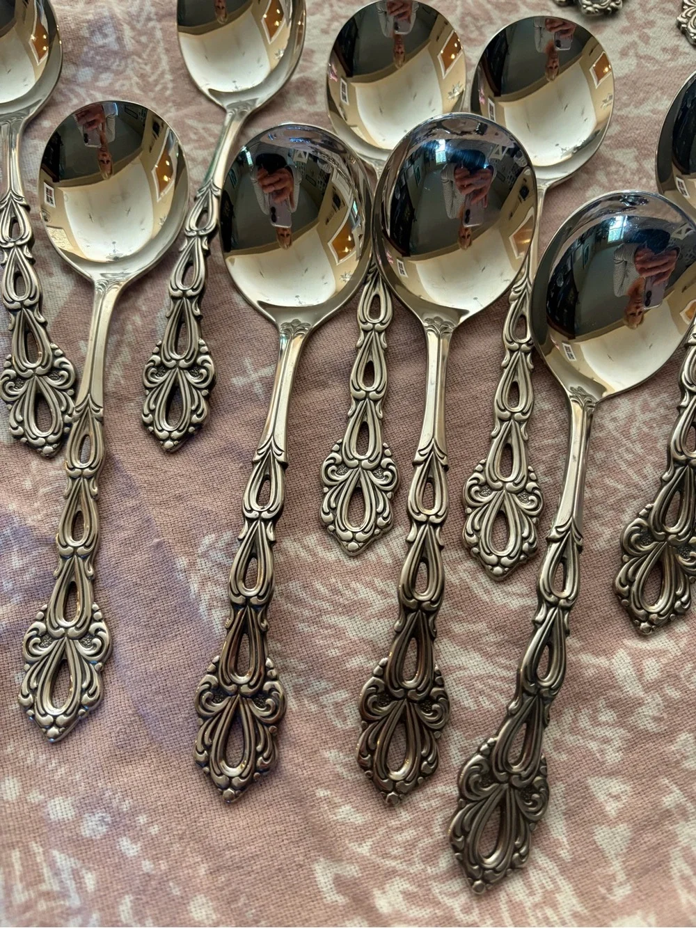 Oneida Community Chandelier Pattern Stainless Vintage Flatware Set